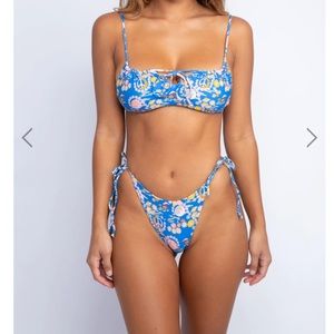 Skatie Bikini set in Medium
